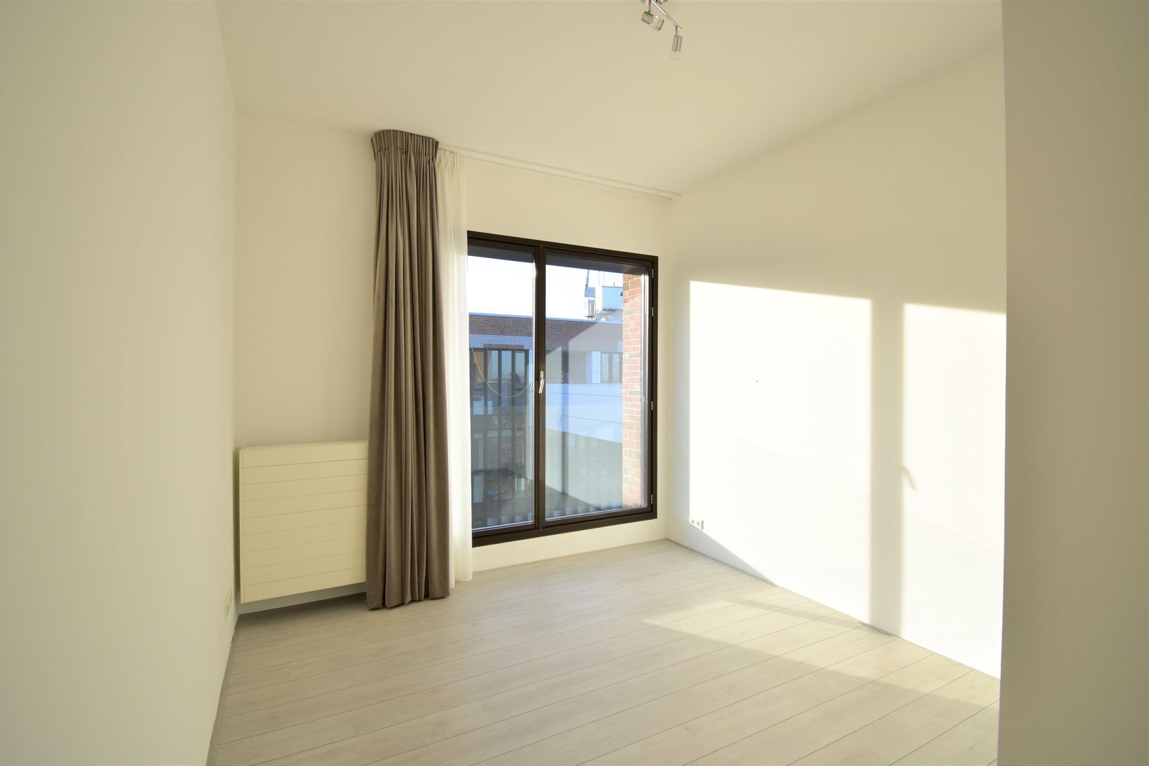 Françoise van Savoyetoren, Breda foto-9 blur