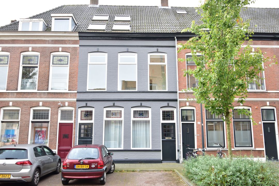 Godevaert Montensstraat, Breda