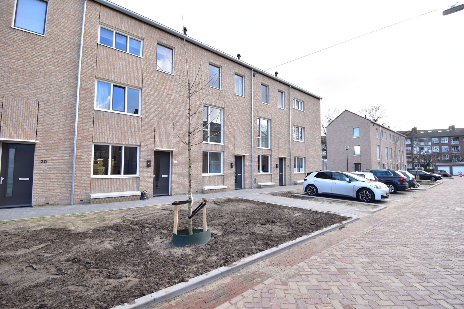 Maria Montessoristraat, Breda foto-0 blur