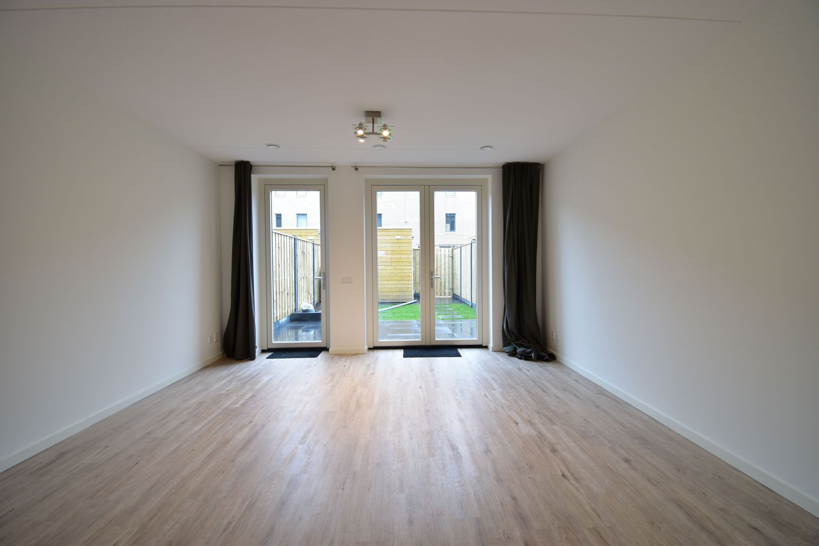 Maria Montessoristraat, Breda foto-5 blur