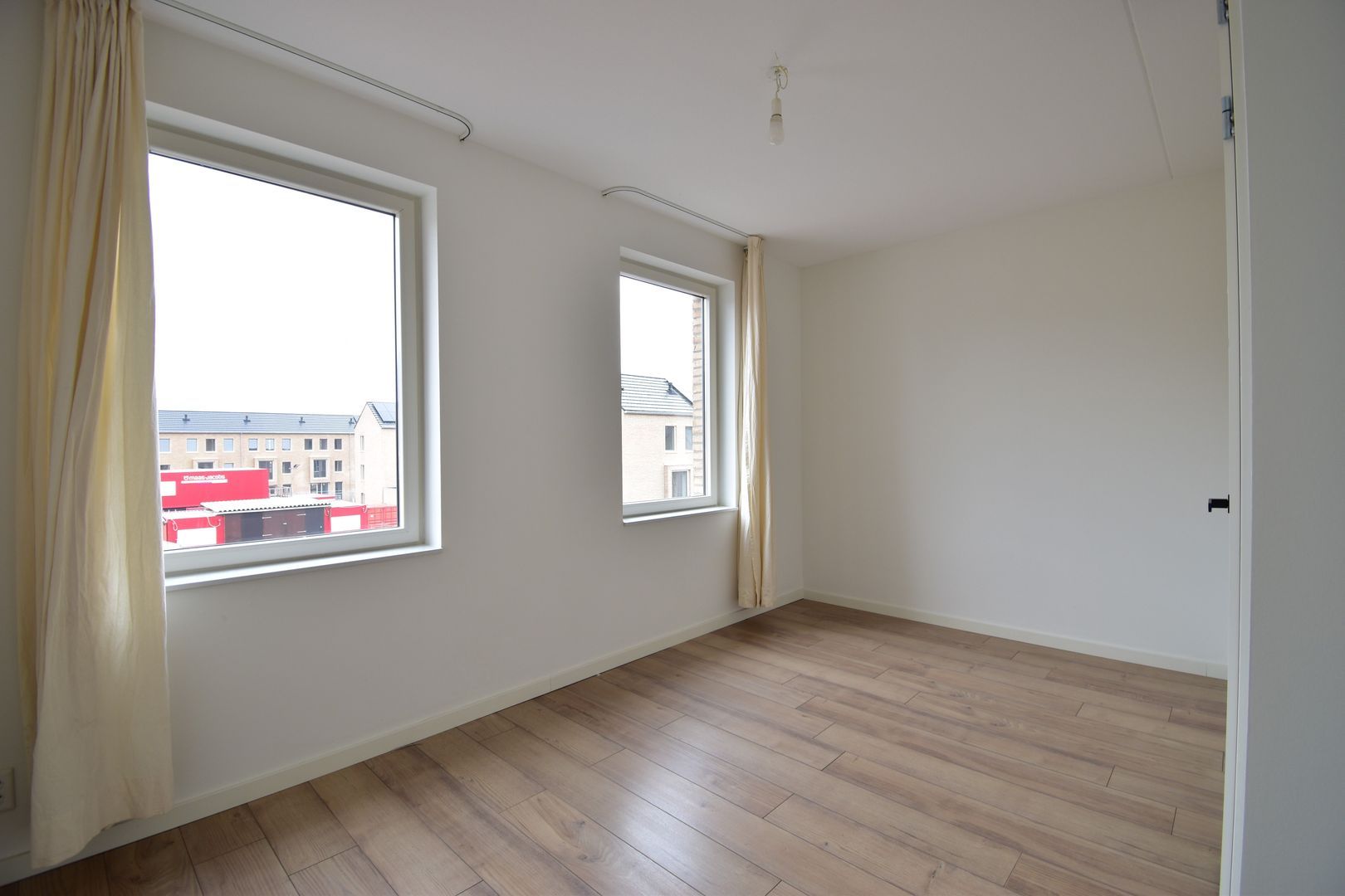 Maria Montessoristraat, Breda foto-15 blur