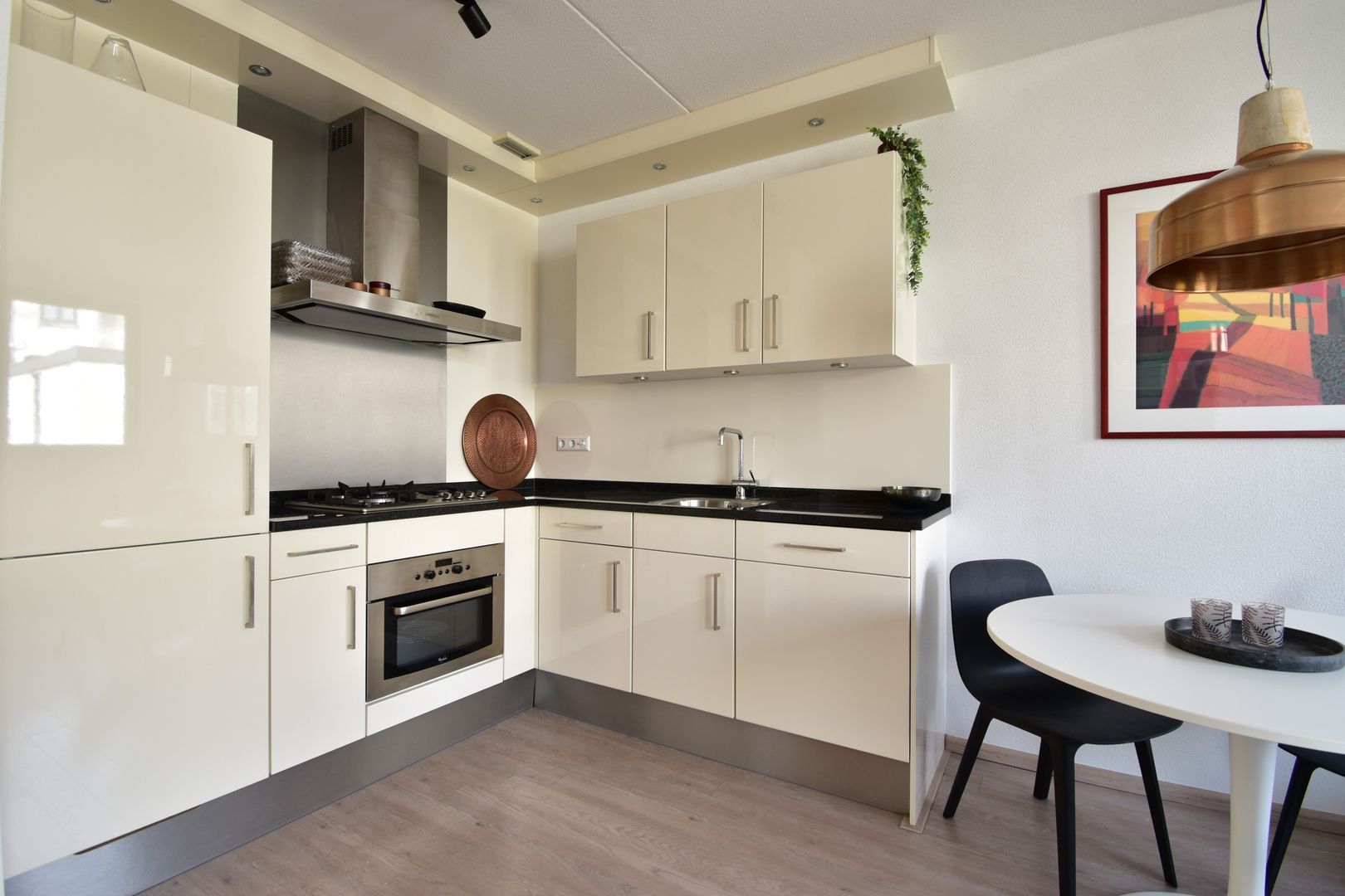 Spoorstraat, Breda foto-3 blur