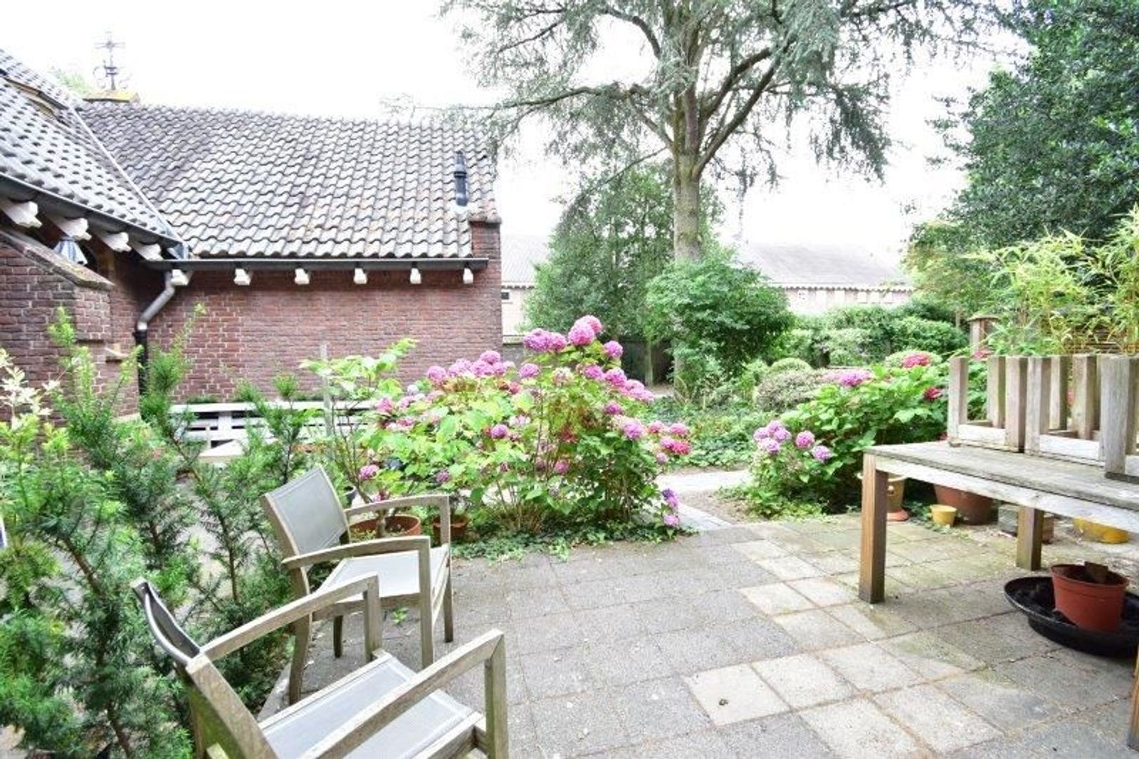 Amundsenweg, Breda foto-4 blur