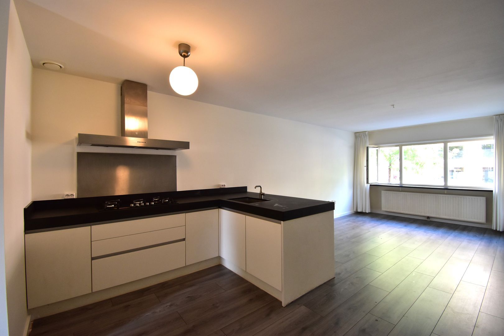 Stationsplein, Breda foto-2 blur