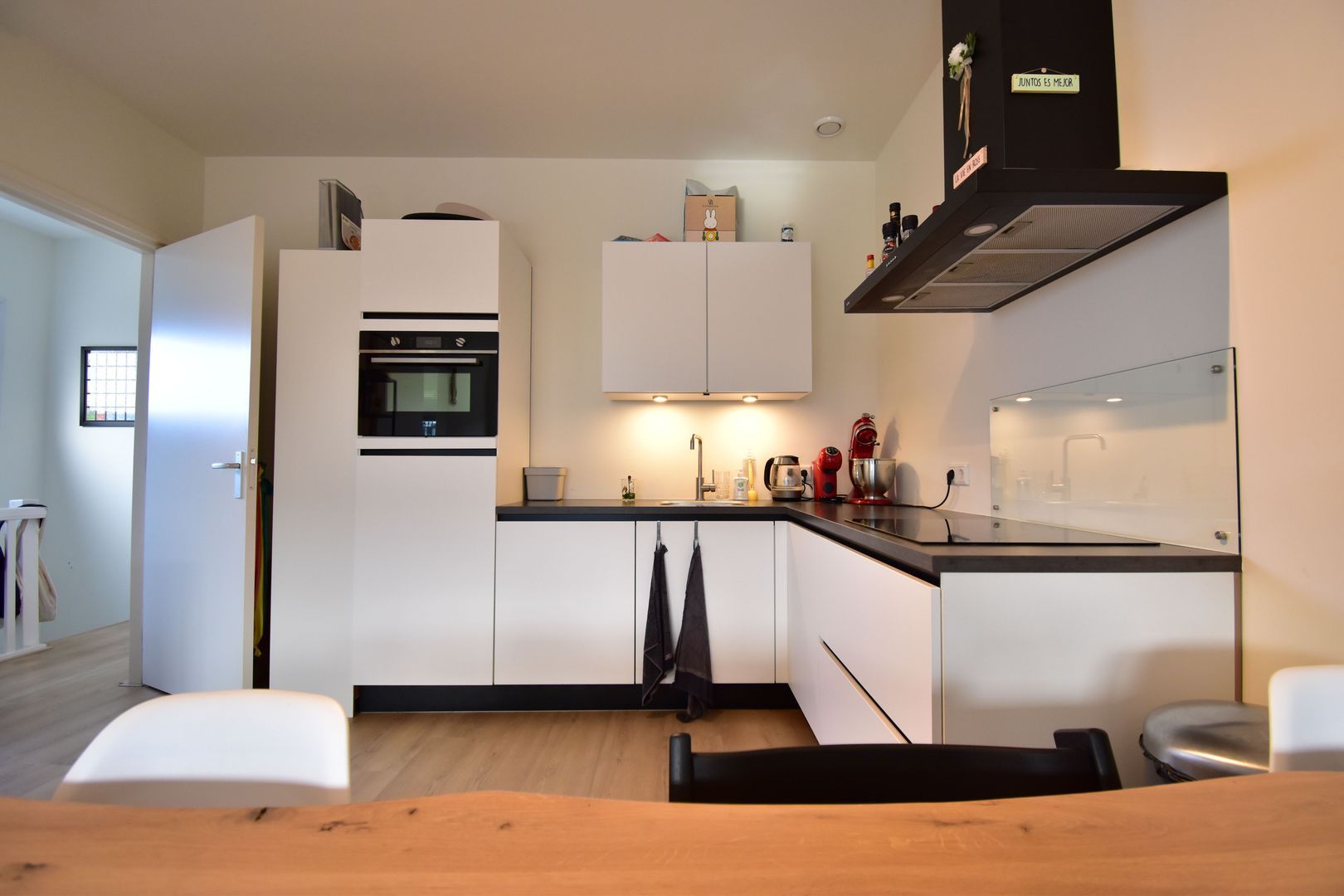 Leeuwerikstraat, Breda foto-3 blur