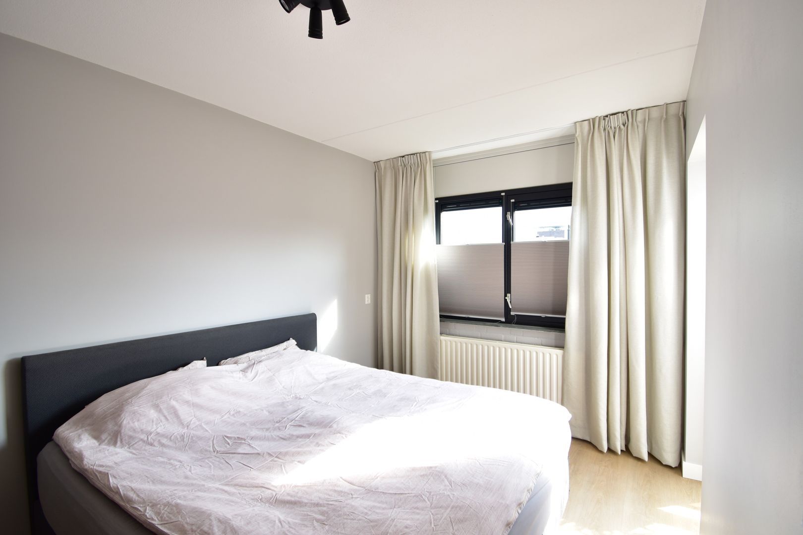 Nieuwe Dieststraat, Breda foto-9 blur