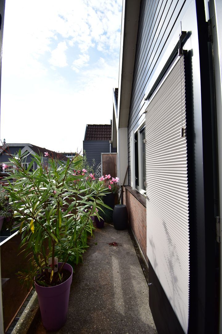 Nieuwe Dieststraat, Breda foto-11 blur