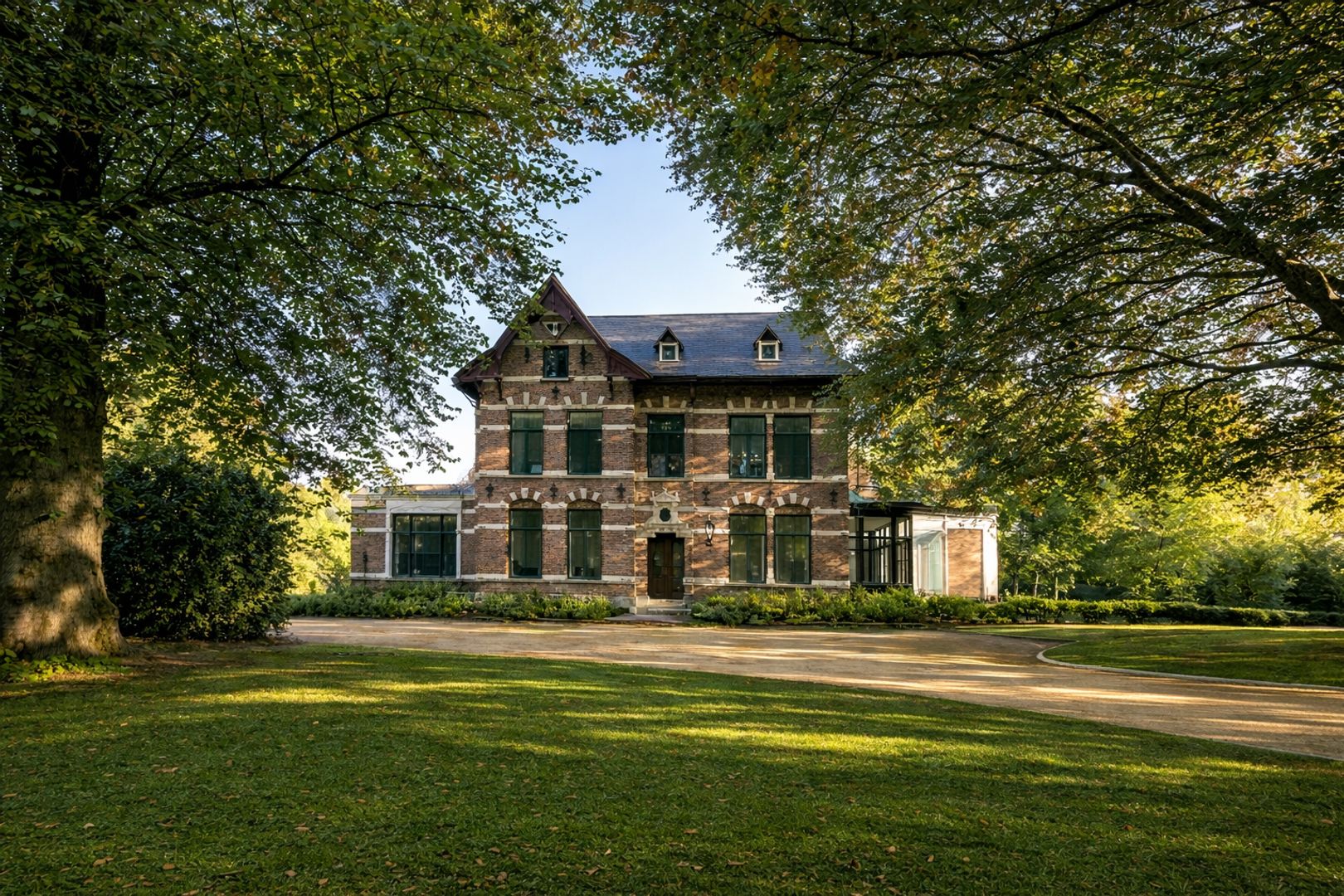 Kerkstraat, Dongen foto-0 blur