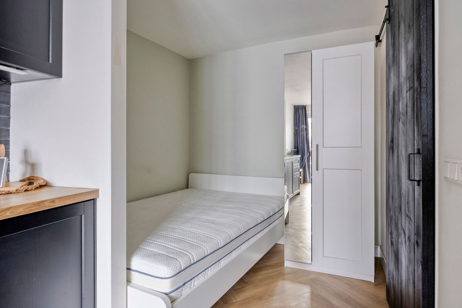 Middelmeede, Made foto-3 blur