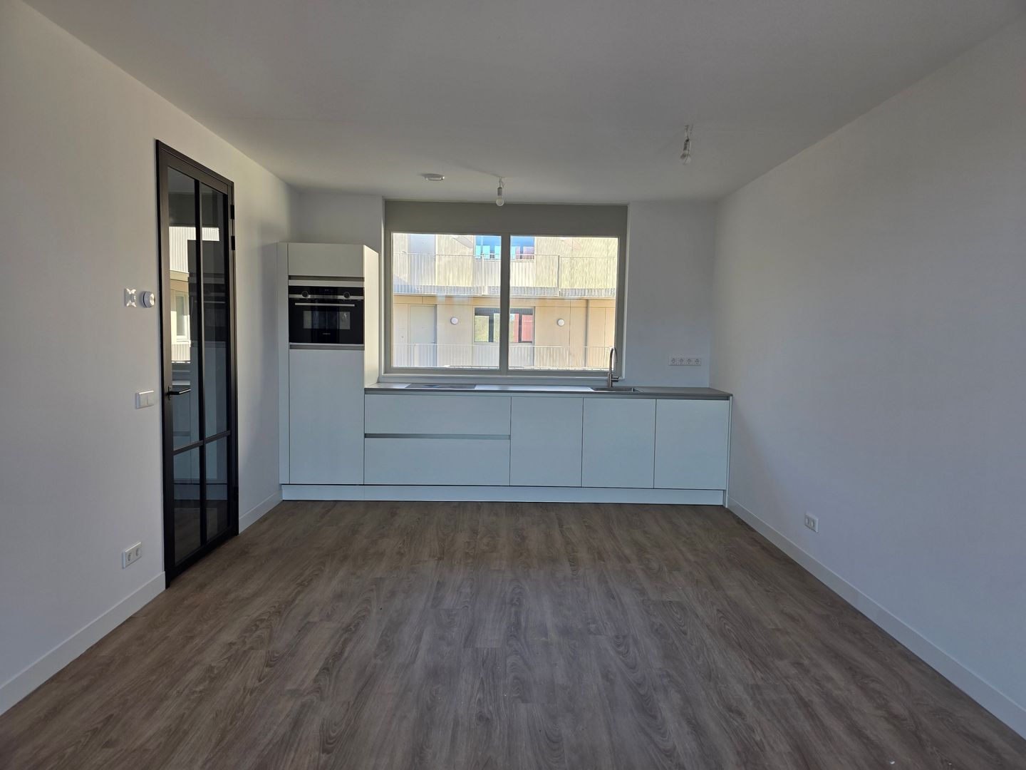 Tuinzigtlaan, Breda foto-1 blur