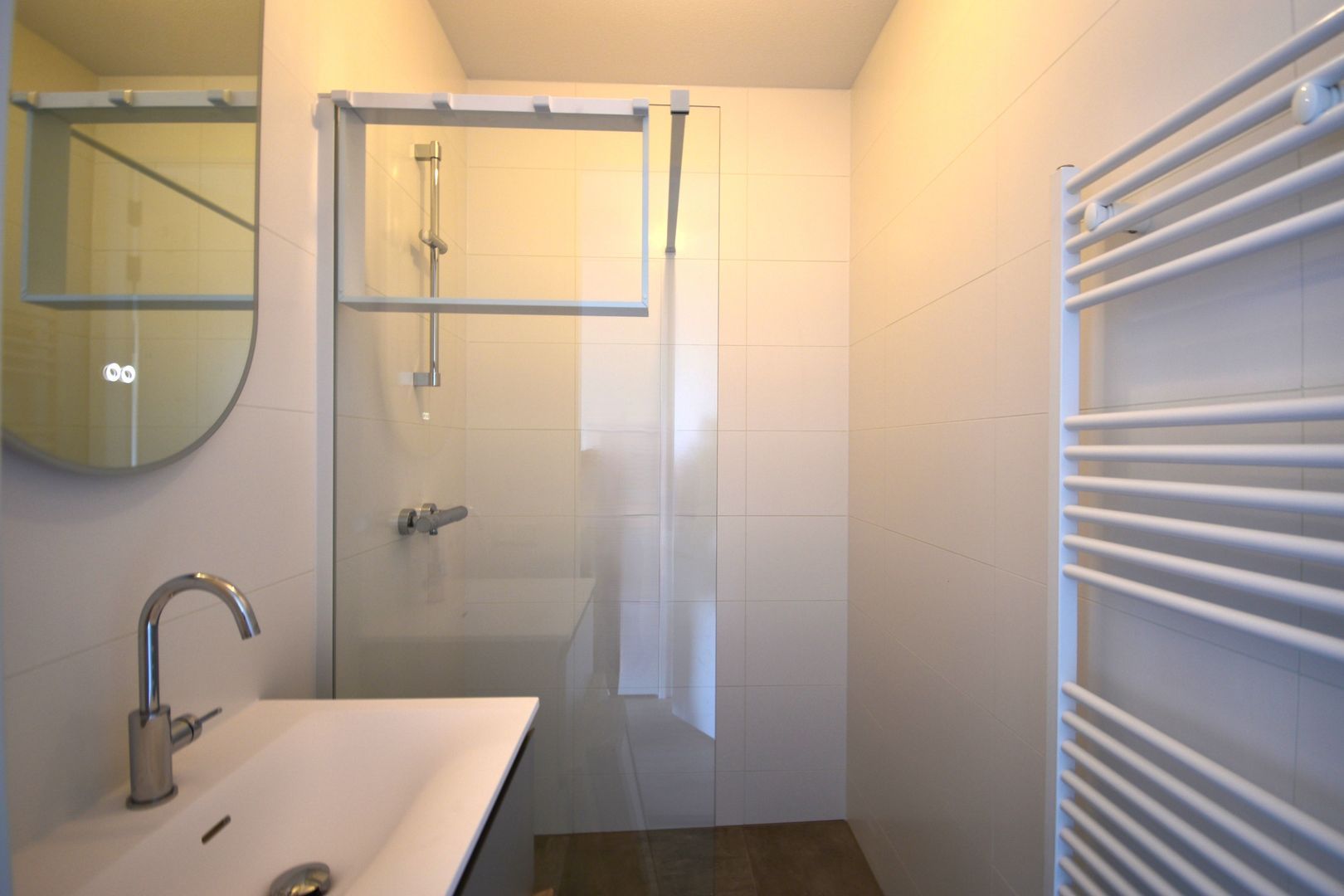 Tuinzigtlaan, Breda foto-6 blur