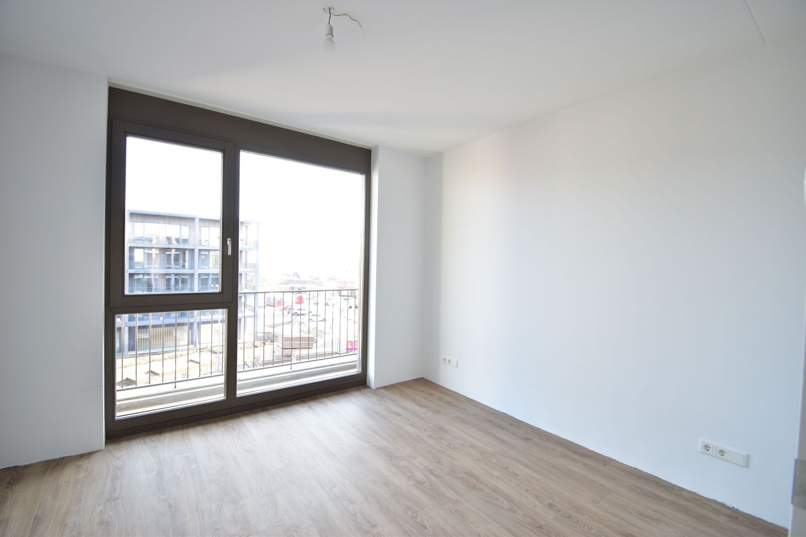 Tuinzigtlaan, Breda foto-5 blur