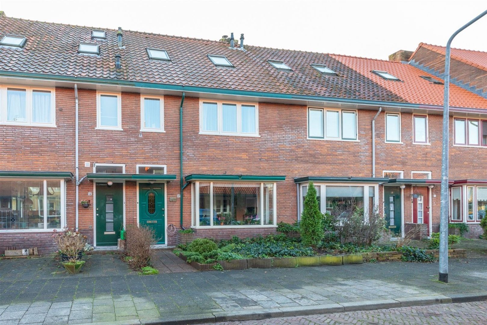 Wegastraat 12, Hilversum foto-0 blur