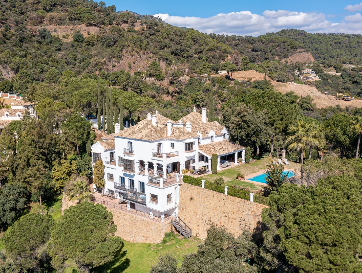 Luxe villa in de hills van Marbella image 1