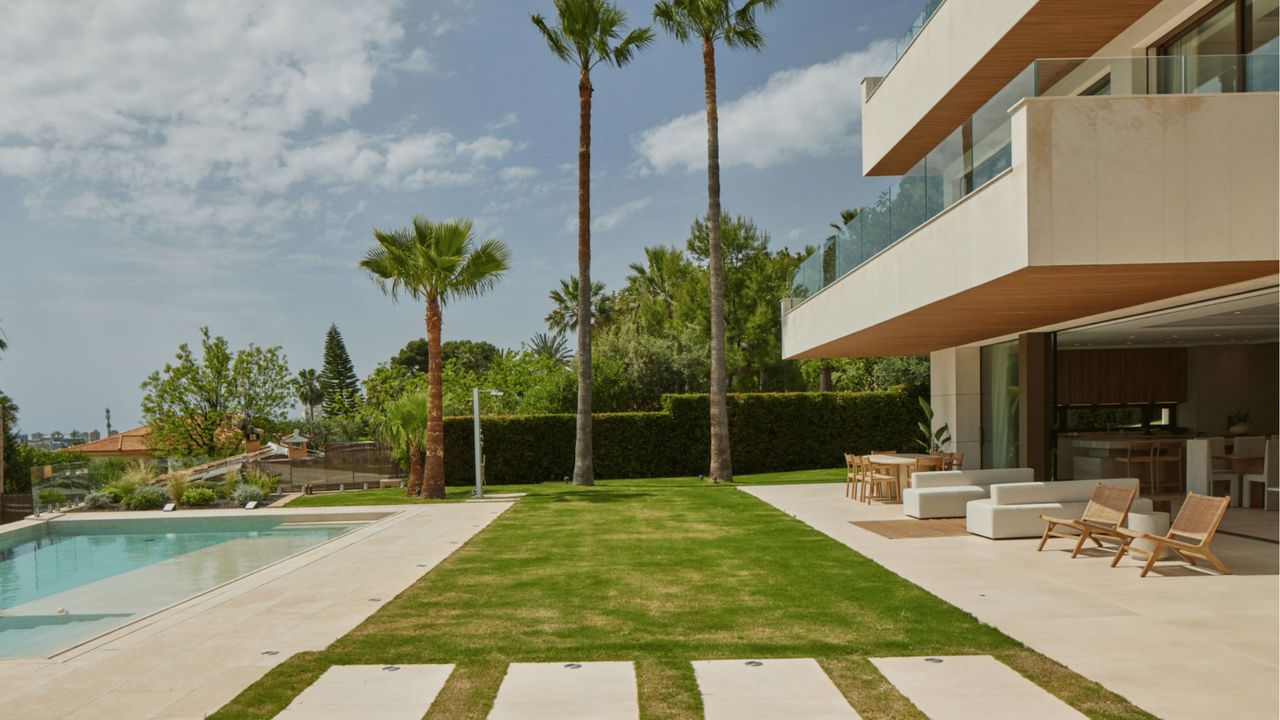 Villa III Málaga image thumbs 1