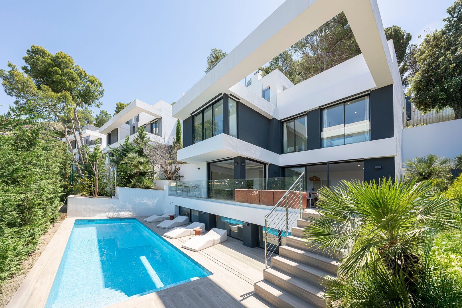 Villa II Málaga image 1