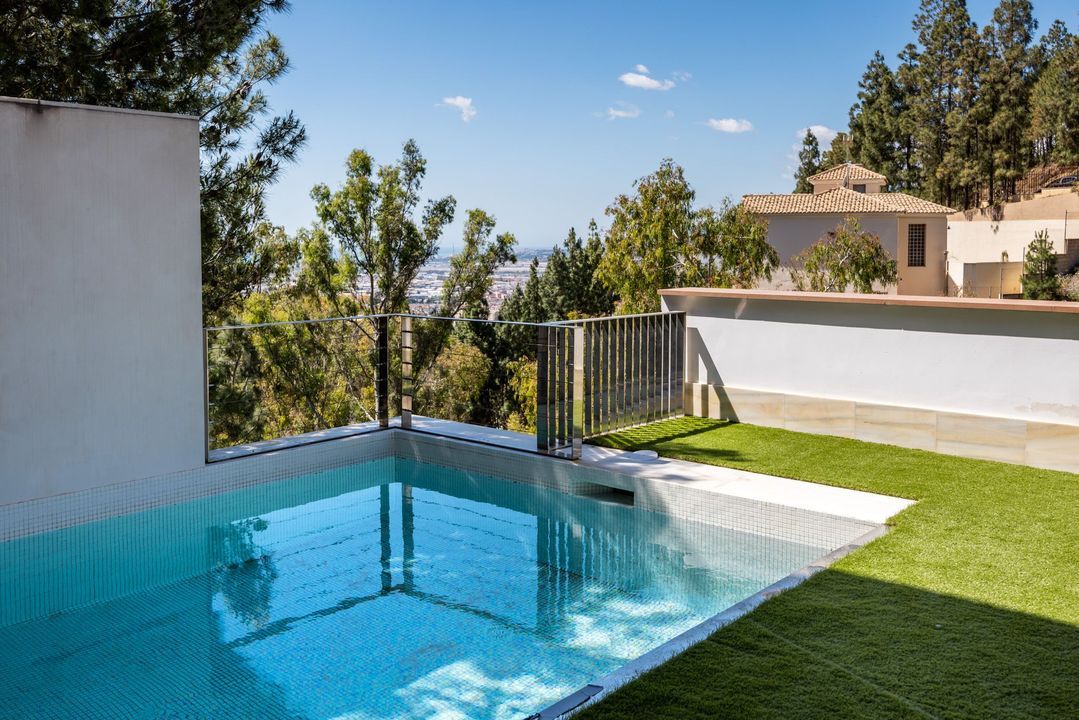 Villa IV Málaga image thumbs 1