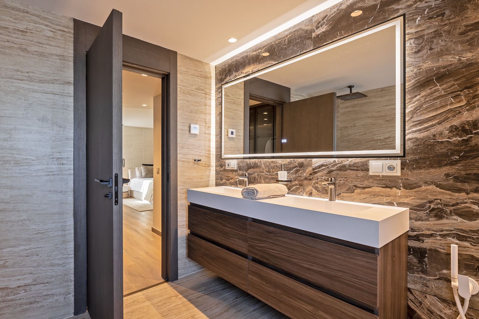 Appartement in de haven van Marbella image 1