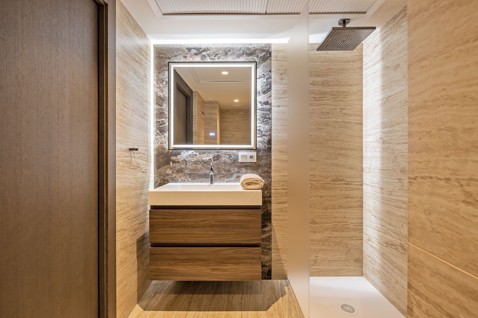 Appartement in de haven van Marbella image 1