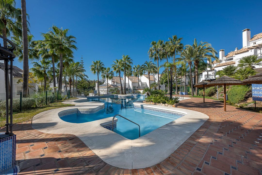 Town House Marbella image thumbs 1