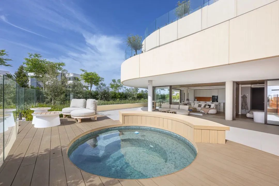 Elegant ground floor apartment image thumbs 1