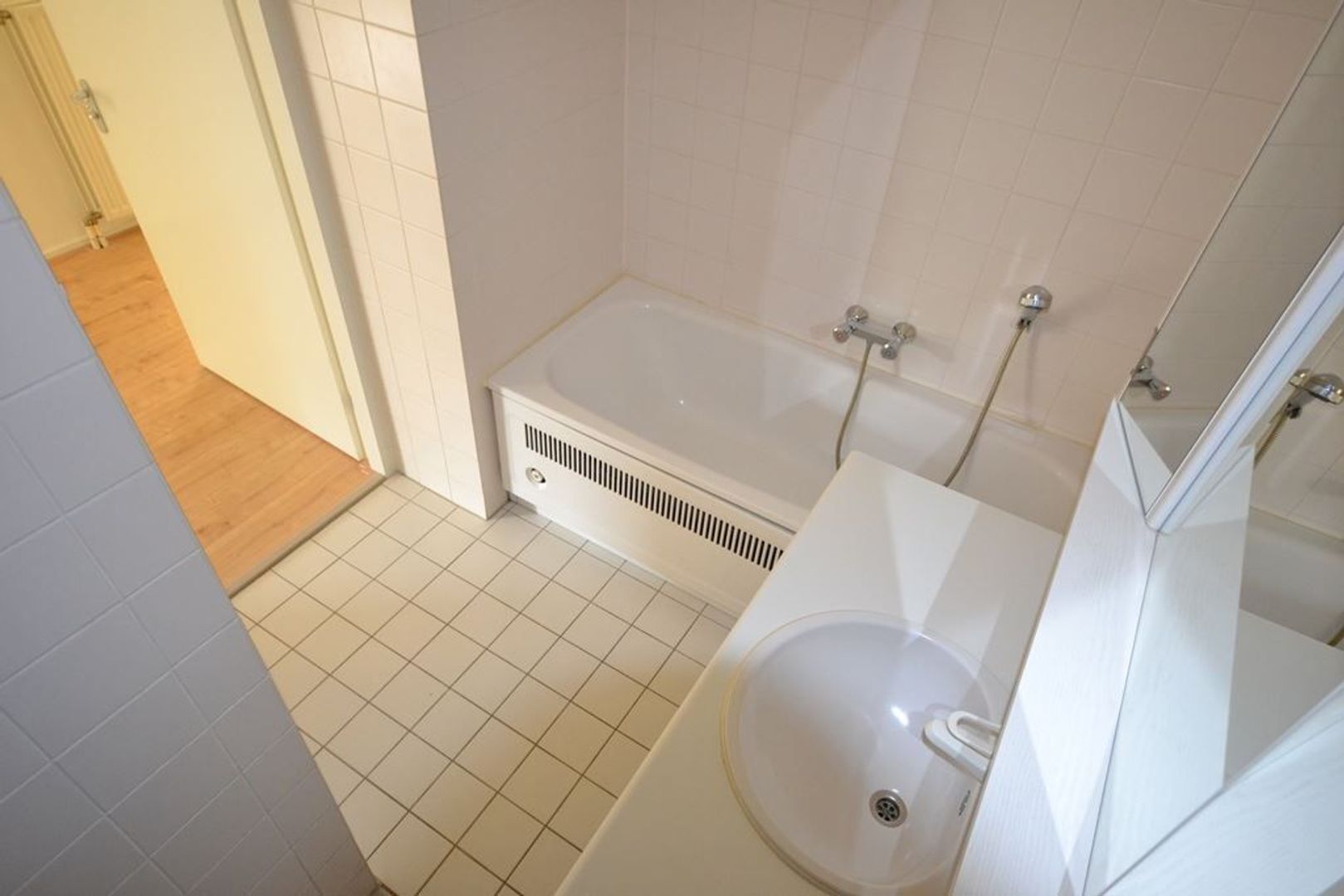 Finnenburg, Den Haag foto-9 blur