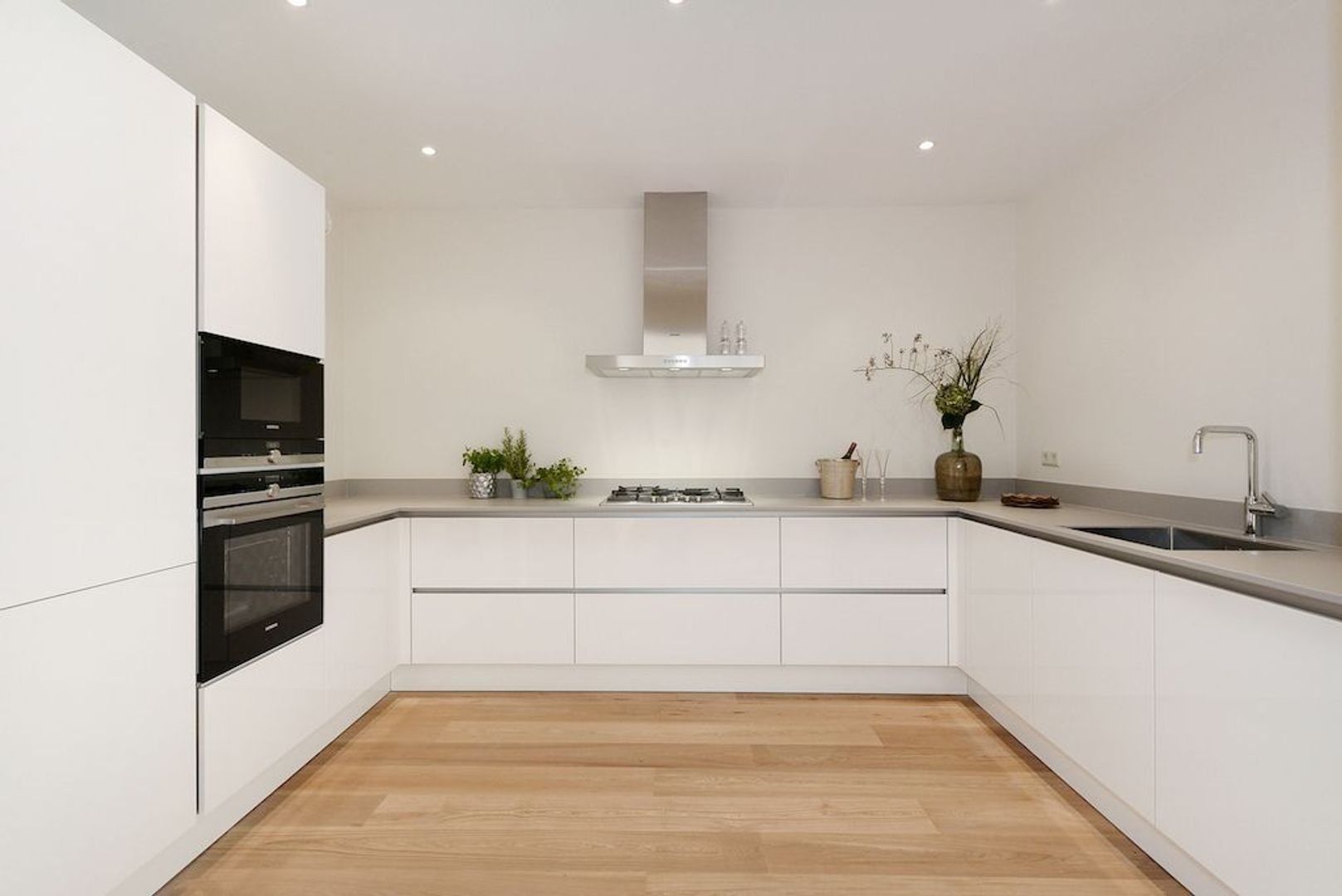 Burgemeester Patijnlaan image 1