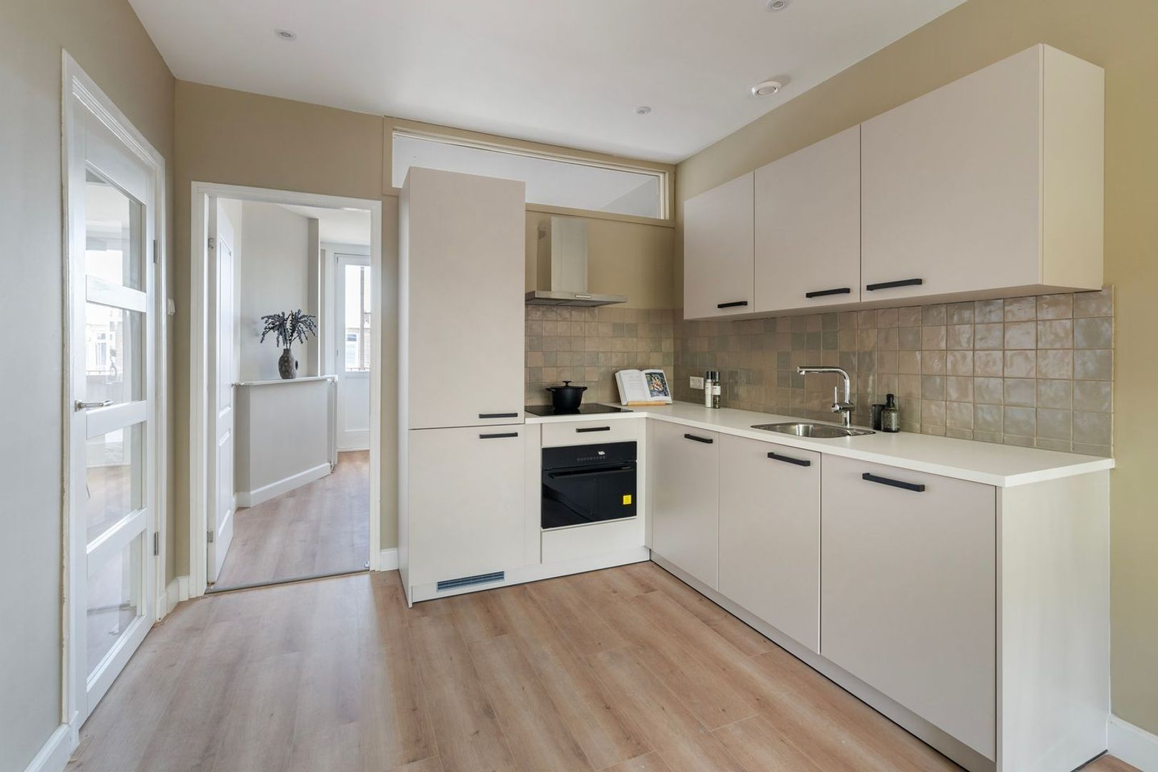 Goeverneurlaan image 1