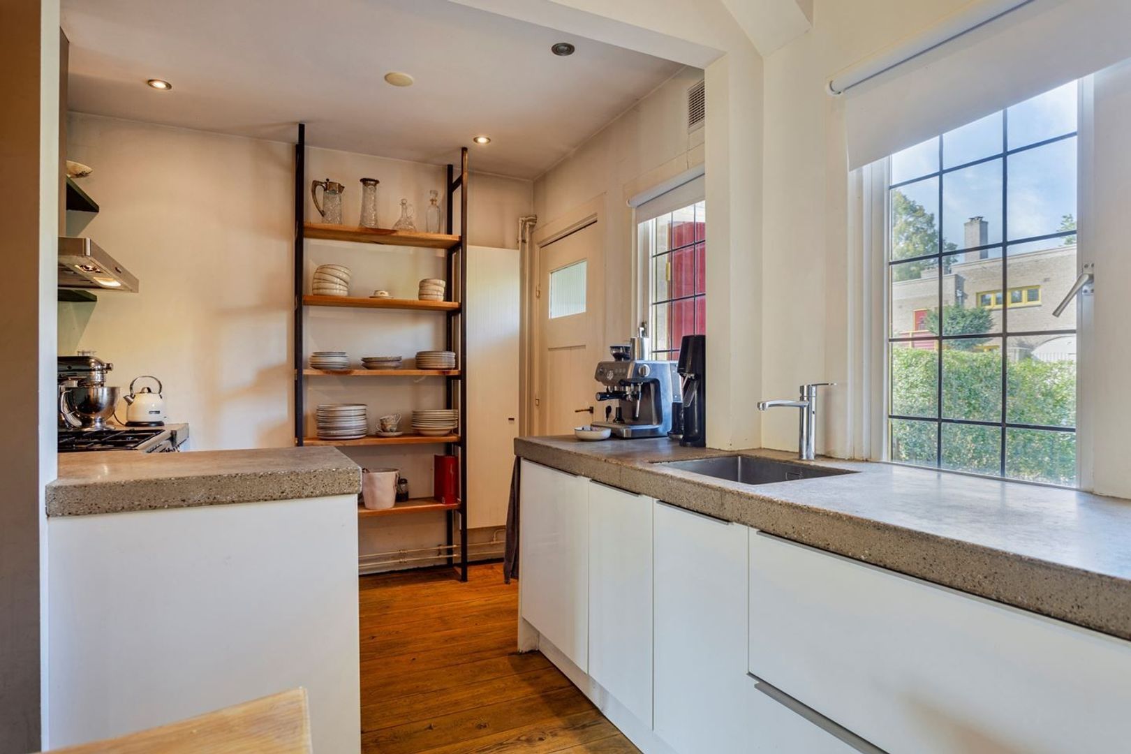 Tuinwijklaan 24, Haarlem foto-8 blur