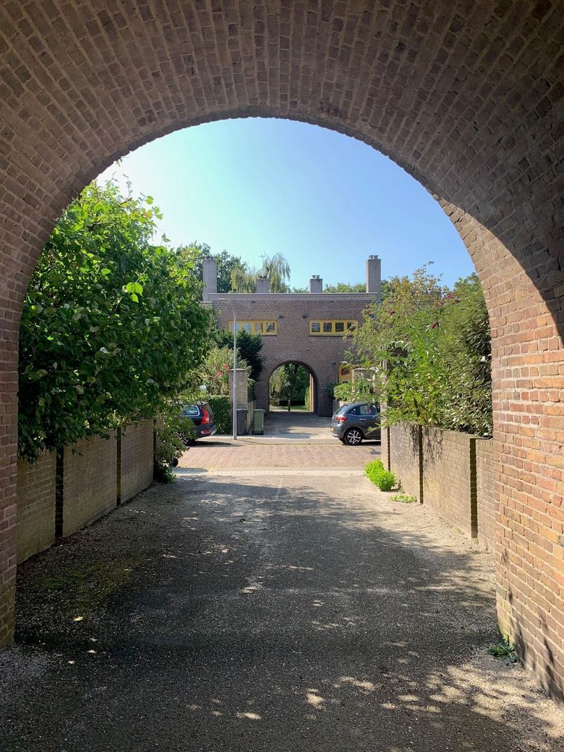 Tuinwijklaan 24, Haarlem foto-1 blur