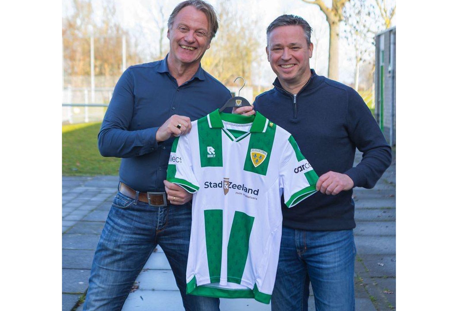 Ook dit jaar zijn wij weer trotse sponsor van VV Kloetinge! 