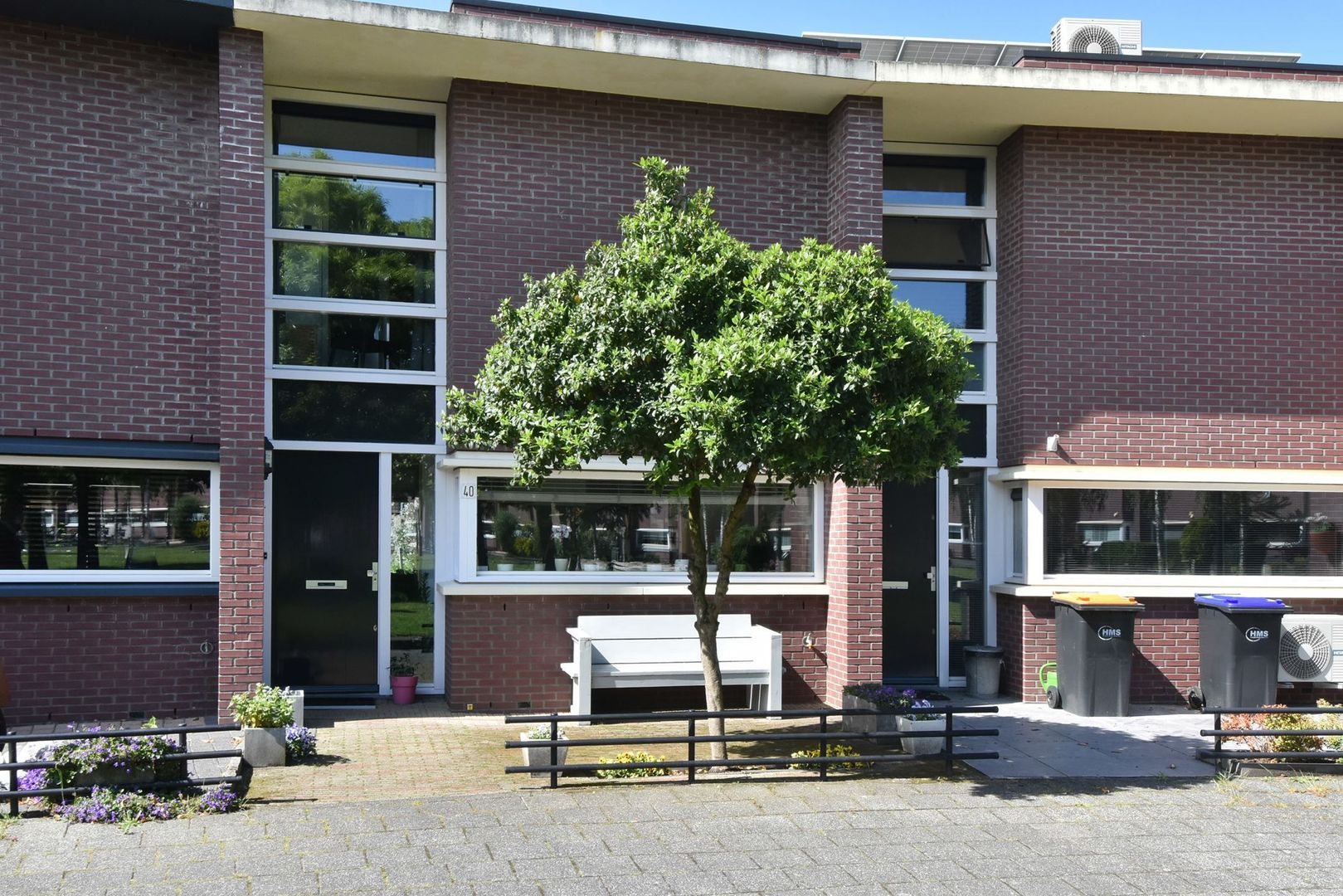 Bratislavahof 40, Den Haag foto-0