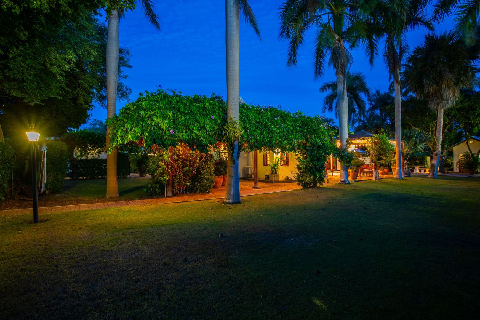 Bernhardlaan 7, Emmastad foto-88