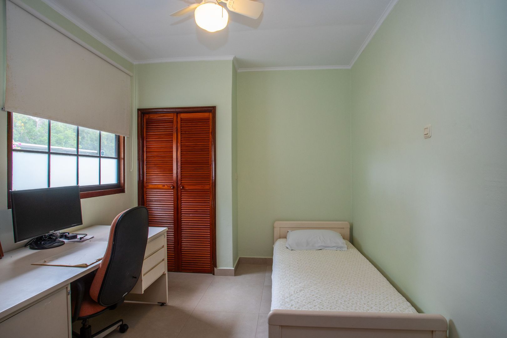 Bernhardlaan 7, Emmastad foto-17