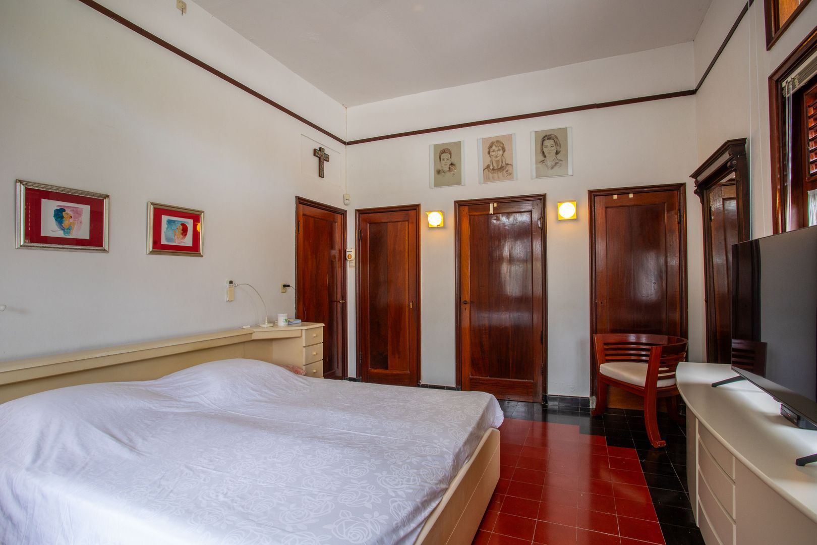 Bernhardlaan 7, Emmastad foto-12