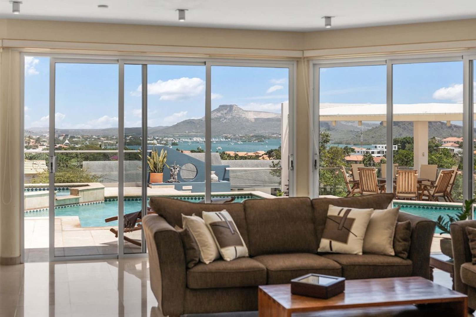 Kaya Jan Thiel 16, Jan Thiel foto-0