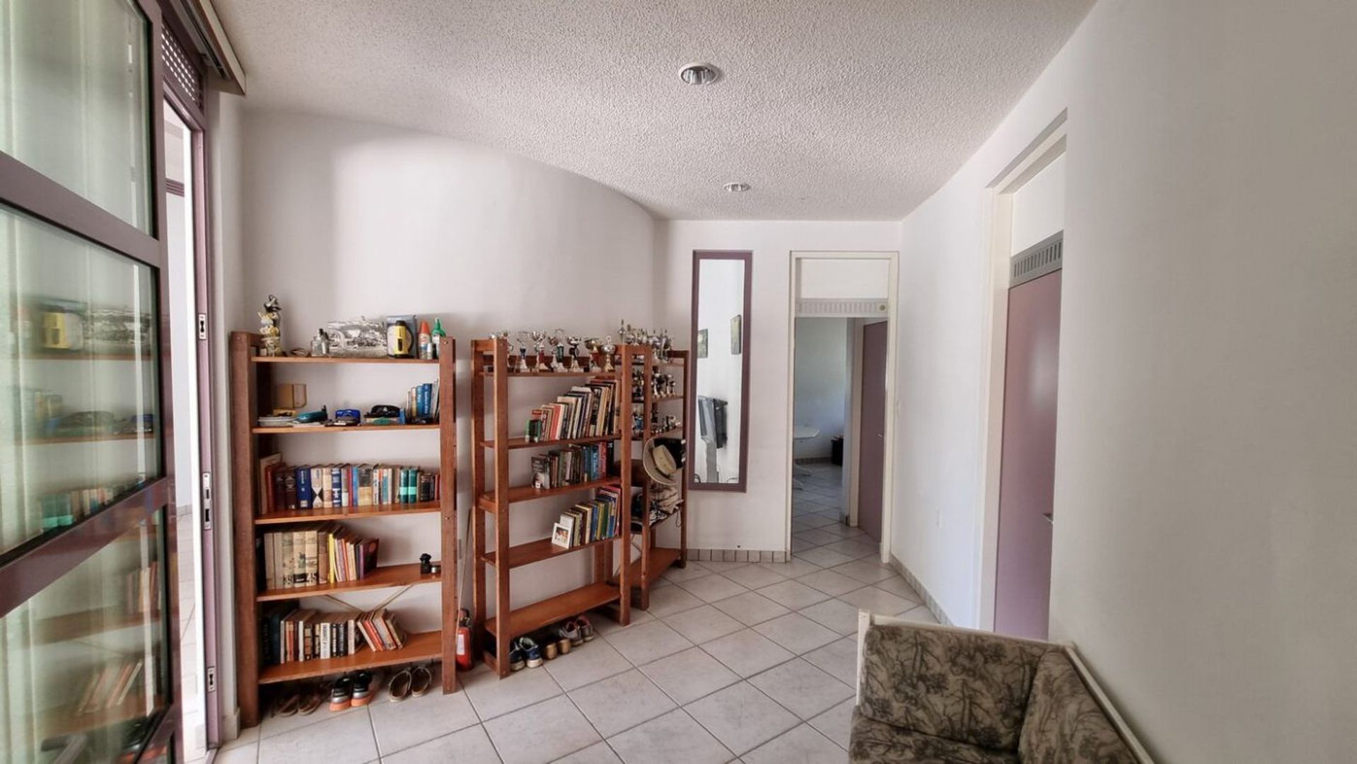 Kaya Rooi Katochi 37, Rooi Catootje foto-16