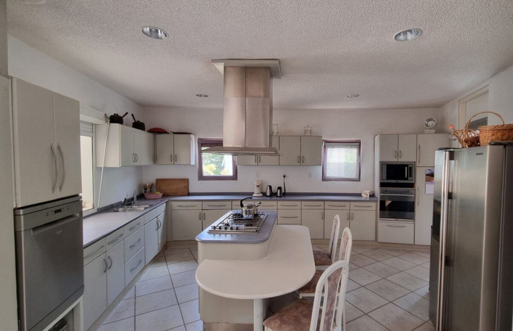 Kaya Rooi Katochi 37, Rooi Catootje foto-9