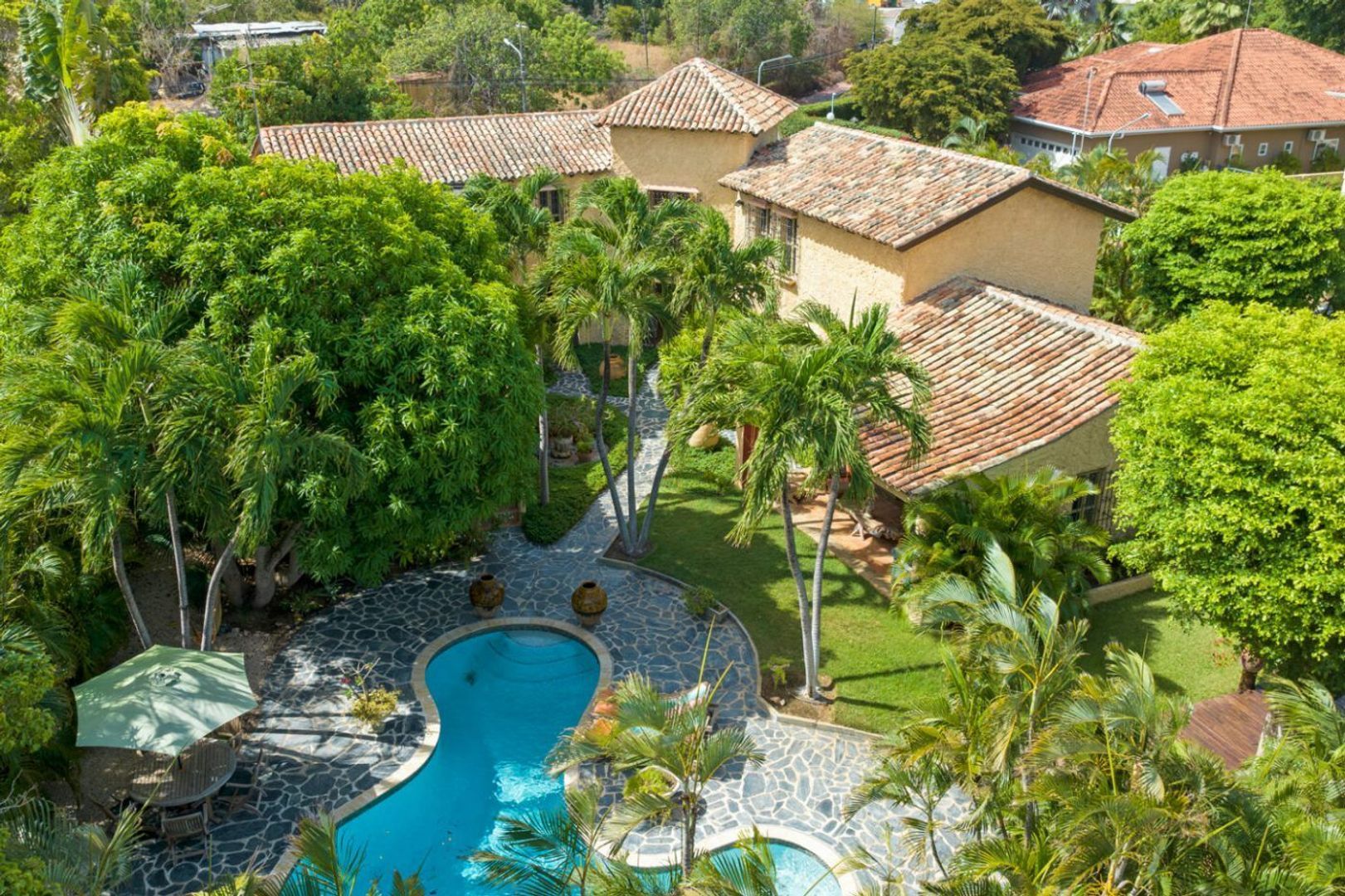 Joonchi 12, Joonchi foto-0