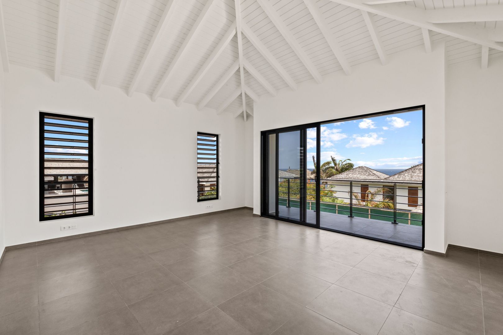 Kaya Baltiko, Vista Royal foto-22