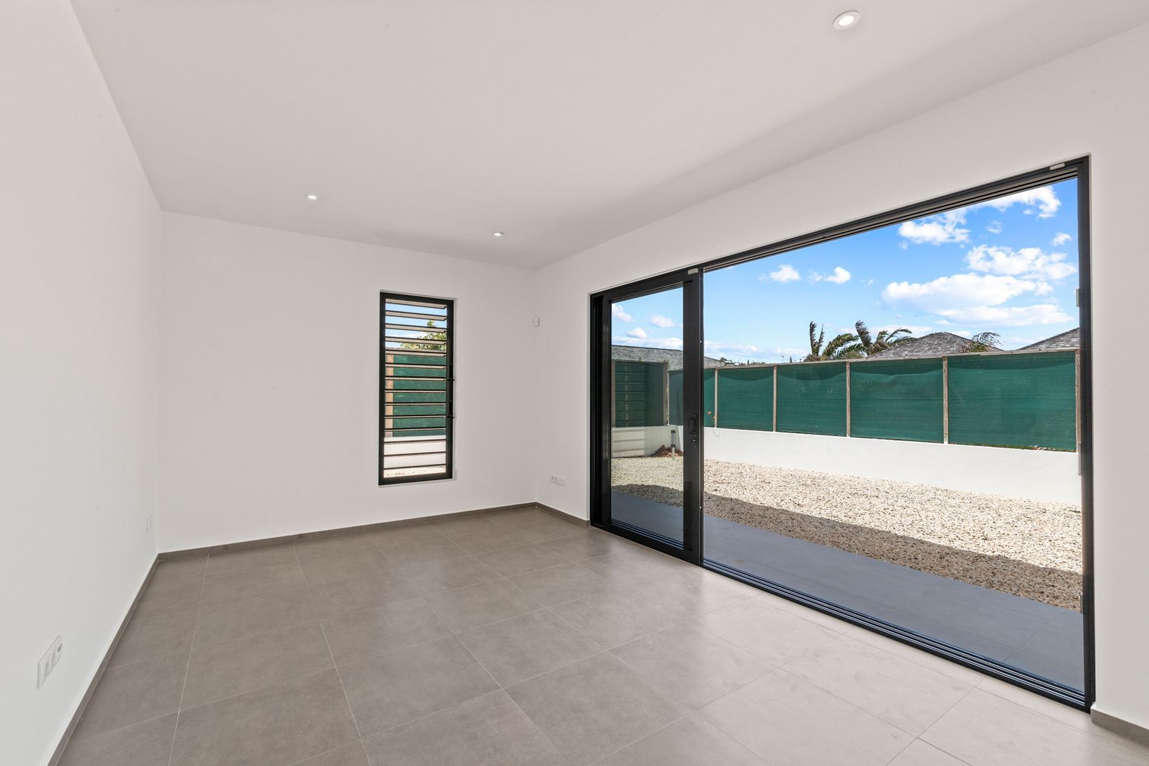 Kaya Baltiko, Vista Royal foto-9