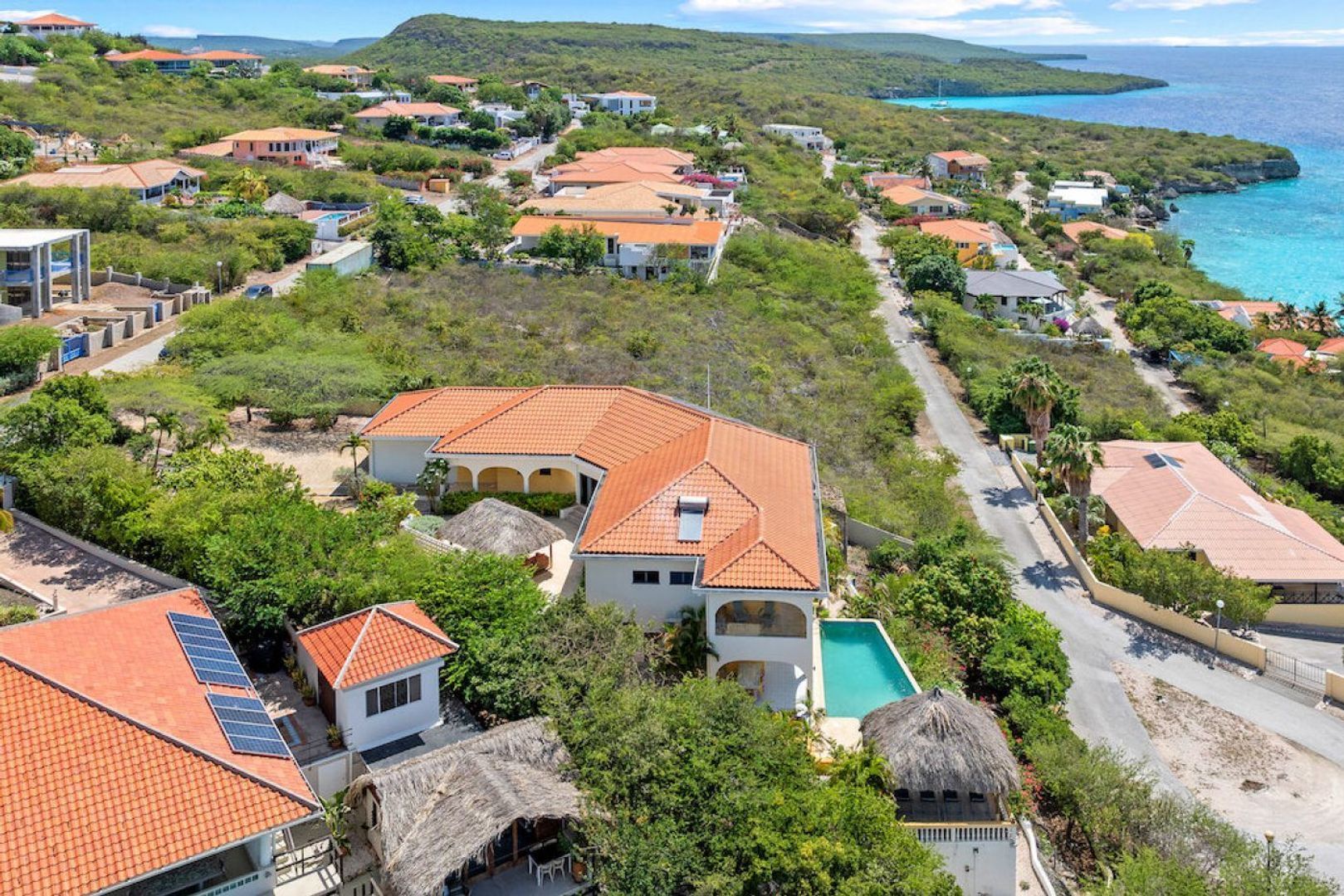 Cas Abou 43, Cas Abou foto-2