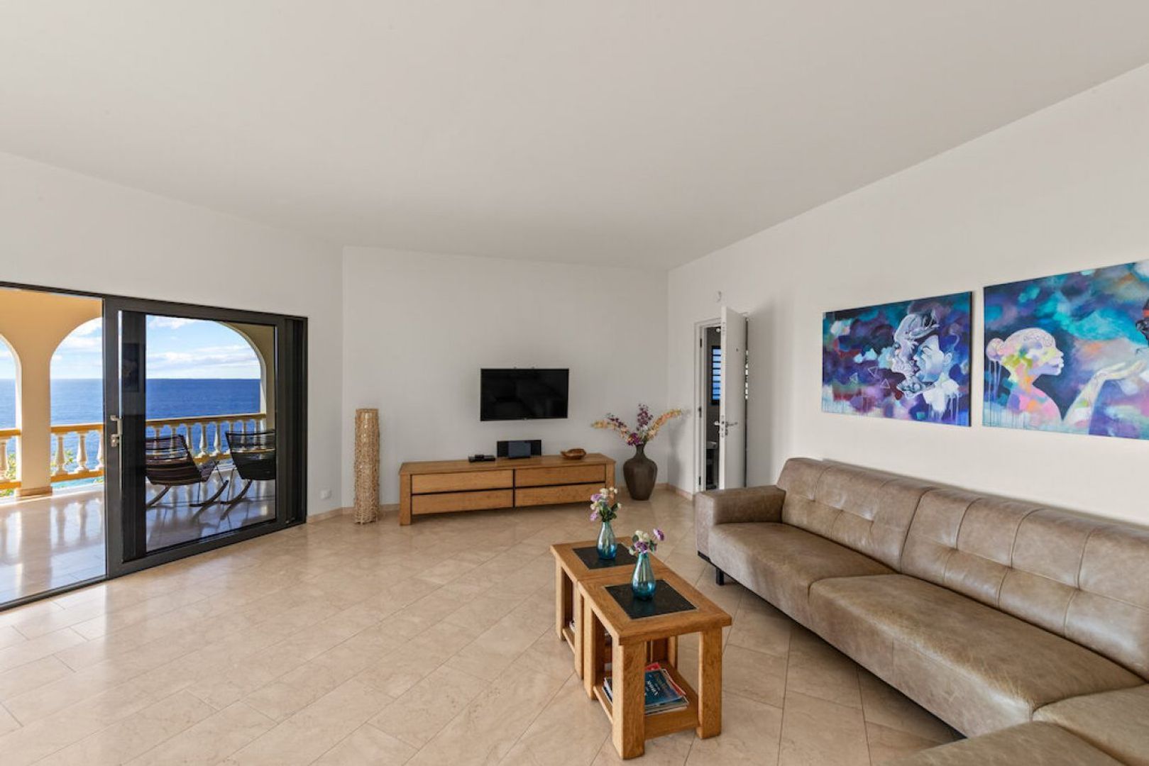 Cas Abou 43, Cas Abou foto-9