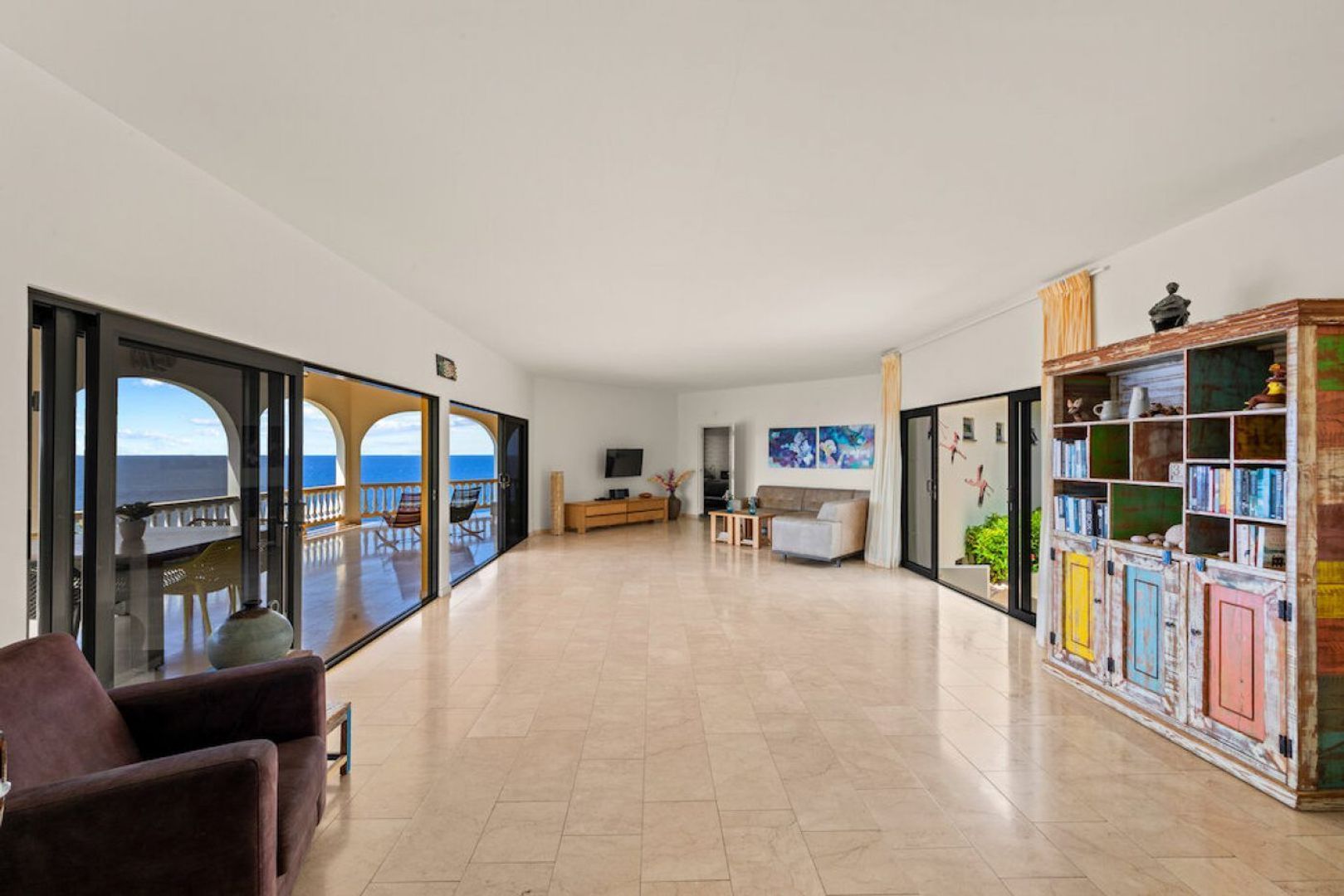 Cas Abou 43, Cas Abou foto-7