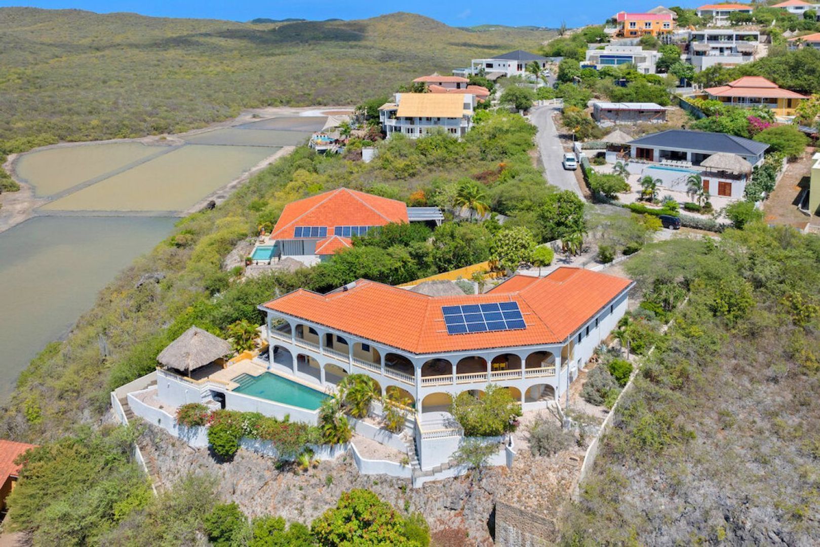 Cas Abou 43, Cas Abou foto-3