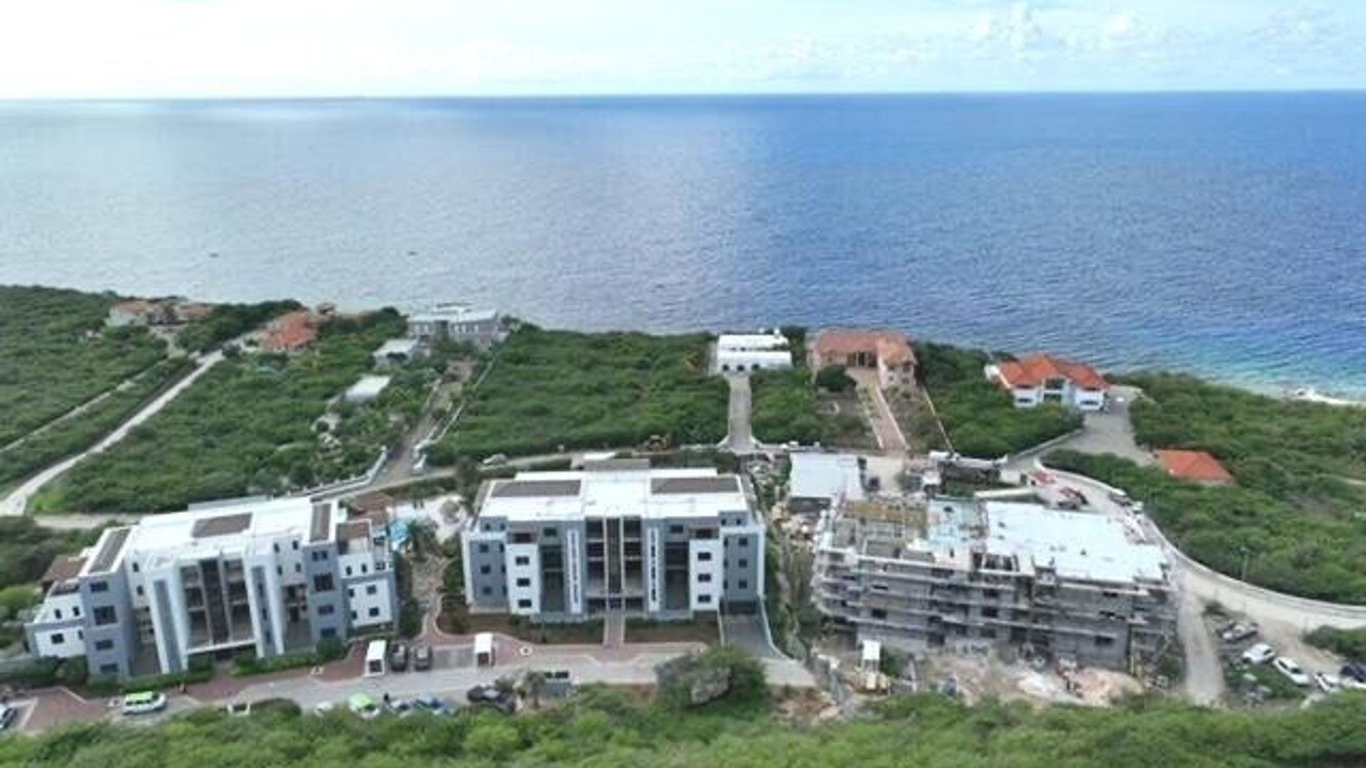 Coral Estate, Coral Estate foto-1