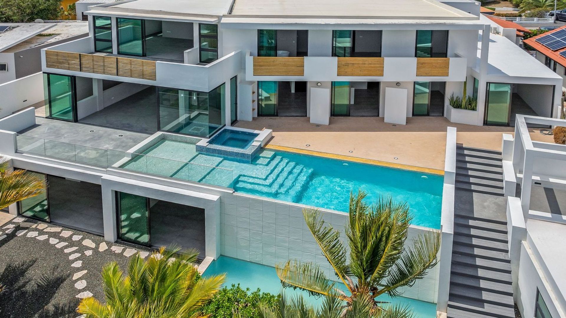 Jan Sofat 175, Jan Sofat foto-6