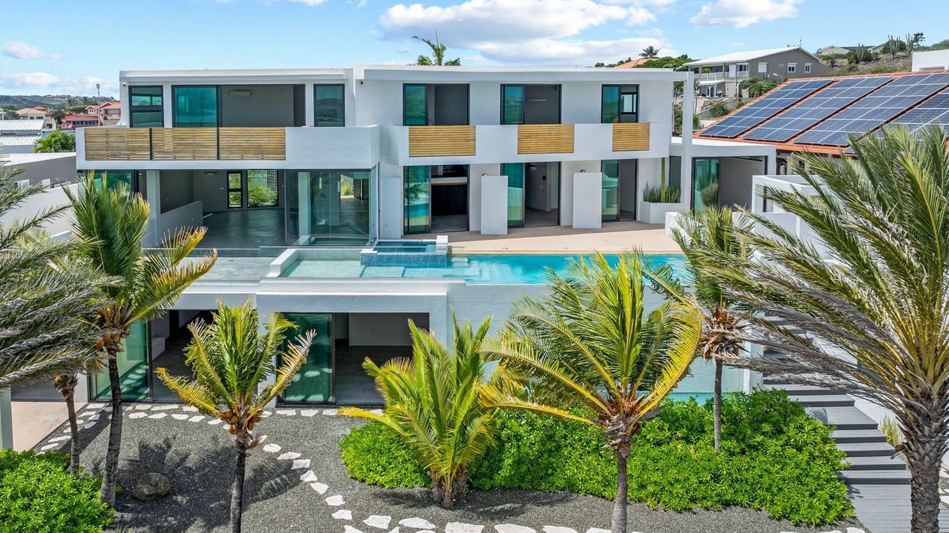 Jan Sofat 175, Jan Sofat foto-1