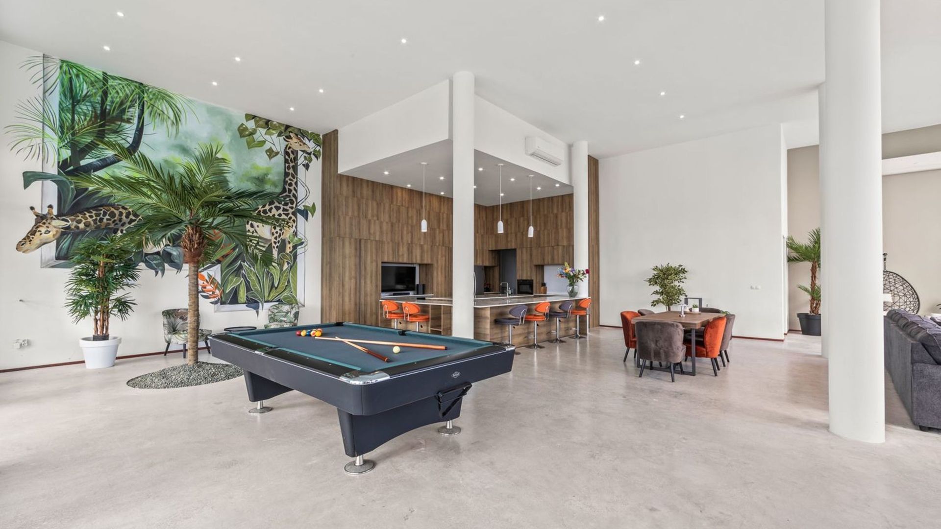 Jan Sofat 237, Jan Sofat foto-10