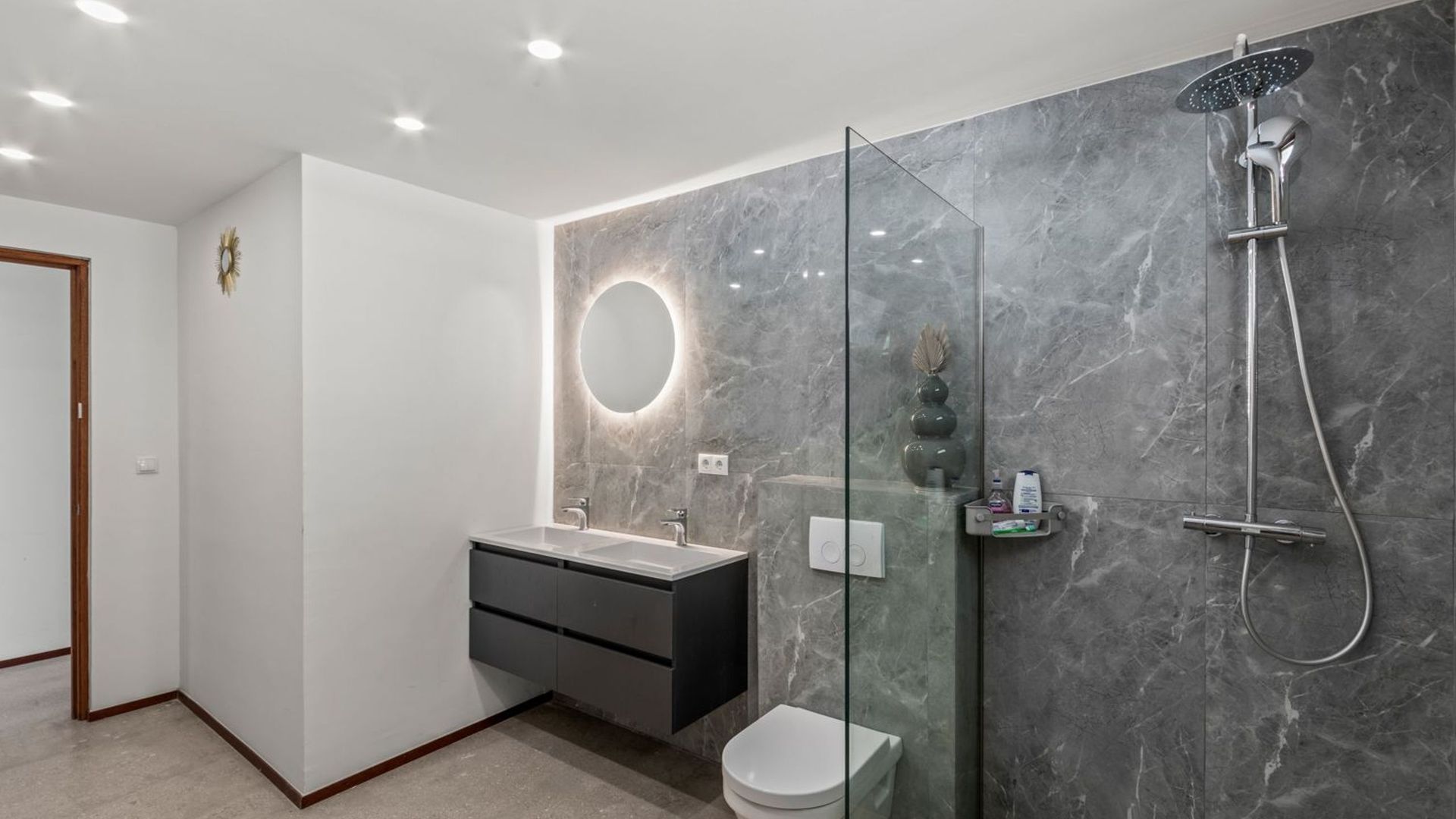 Jan Sofat 237, Jan Sofat foto-6